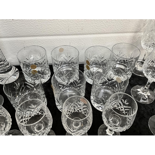 13 - BOX OF GLASSES TO INCLUDE CUT GLASS , DECANTER, WINE GLASSES ETC