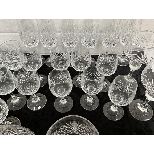 13 - BOX OF GLASSES TO INCLUDE CUT GLASS , DECANTER, WINE GLASSES ETC