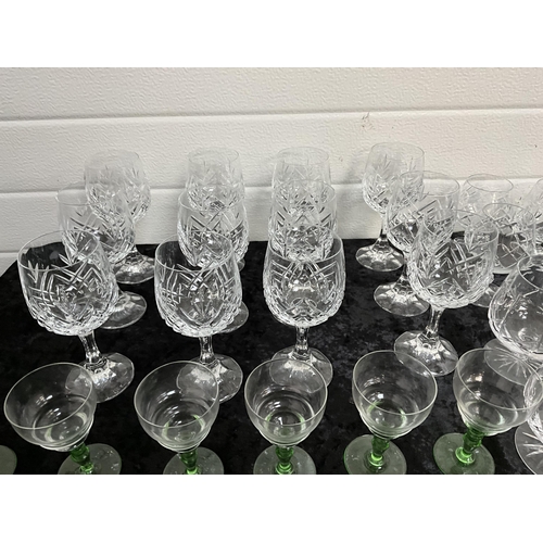 25 - QTY OF GLASSES TO INCLUDE CUT GLASS , WINE GLASSES ETC