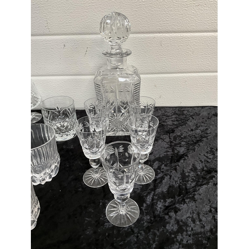 25 - QTY OF GLASSES TO INCLUDE CUT GLASS , WINE GLASSES ETC