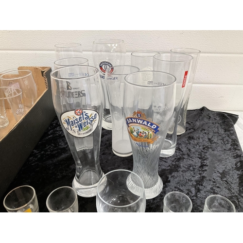 31 - 3 BOXES OF GLASSWARE TO INCLUDE ADVERTISING BEER GLASSES