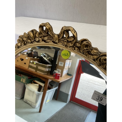 39 - ROUND BEVEL EDGE GILT EFFECT WALL MIRROR DIA 22