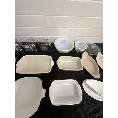 57 - BOX TO INCLUDE PYREX JUGS, OVEN TO TABLE DISHES, CASSEROLE DISHES ETC