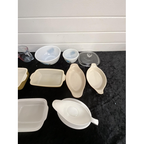 57 - BOX TO INCLUDE PYREX JUGS, OVEN TO TABLE DISHES, CASSEROLE DISHES ETC