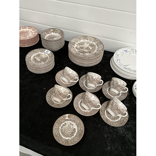 61 - 2 BOXES OF DINNER PLATES, CUPS SAUCERS STAFFORDSHIRE TABLE WARE ETC