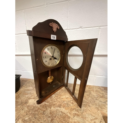 106 - VINTAGE OAK CASED WALL CLOCK H22