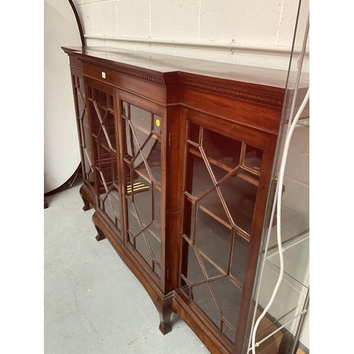 142 - EARLY MAHOGANY BREAKFRONT 4 DOOR ASTRAGAL GLAZED BOOKCASE ON 6 LEGS COMPLETE WITH KEYS H51