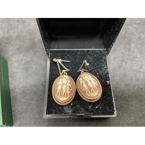 161 - 2 PAIRS OF 9CT GOLD EARRINGS - CAMEO TESTS GOLD NOT MARKED - OTHERS MARKED - TOTAL WEIGHT 6G