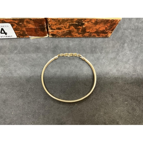 164 - 9CT GOLD BANGLE TOTAL WEIGHT 5.29G - BANGLE IS DENTED