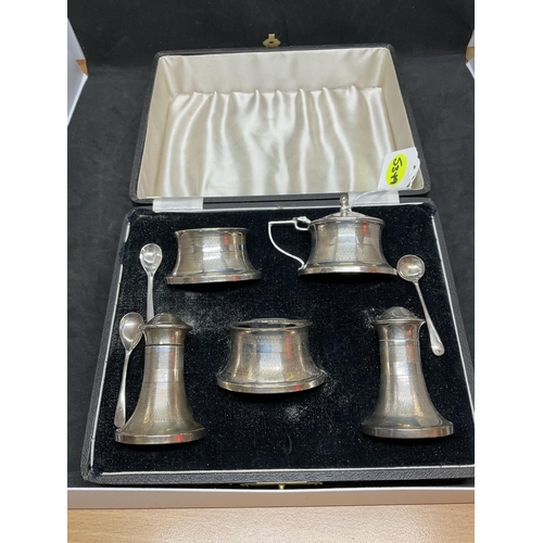 175 - CASED HALLMARKED SILVER - BIRMINGHAM 1939 CRUET SET TOTAL WEIGHT 250G