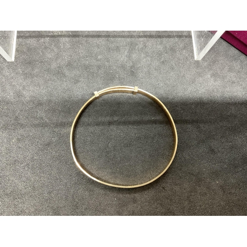 196 - HALLMARKED 9CT GOLD CHILDS BANGLE 6.38G