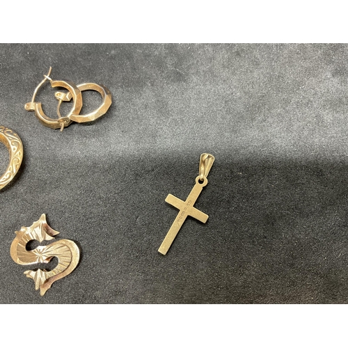 203 - 2 PAIRS OF 9CT GOLD EARRINGS, CROSS ETC 3.1G