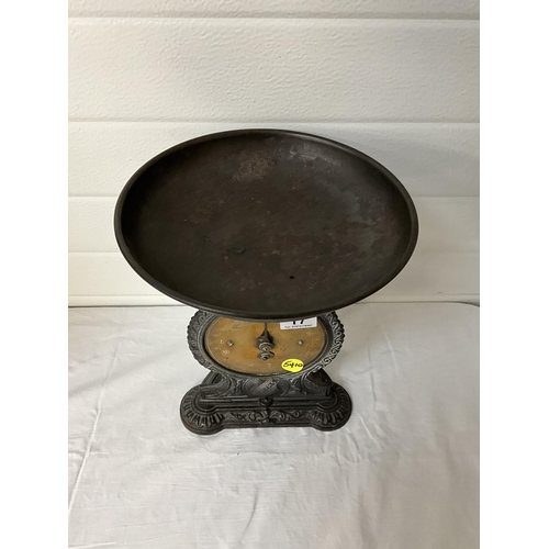 17 - VINTAGE CAST IRON AND BRASS SALTERS SCALE COMPLETE WITH PAN