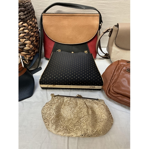 22 - QTY OF LADIES HANDBAGS