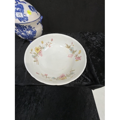 31 - LARGE BLUE AND WHITE CERAMIC TUREEN COMPETE WITH COVER AND LADLE, STILL FRUIT CHINA CHARGER AND A VI... 