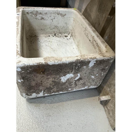 66 - VINTAGE BELFAST SINK A/F H11