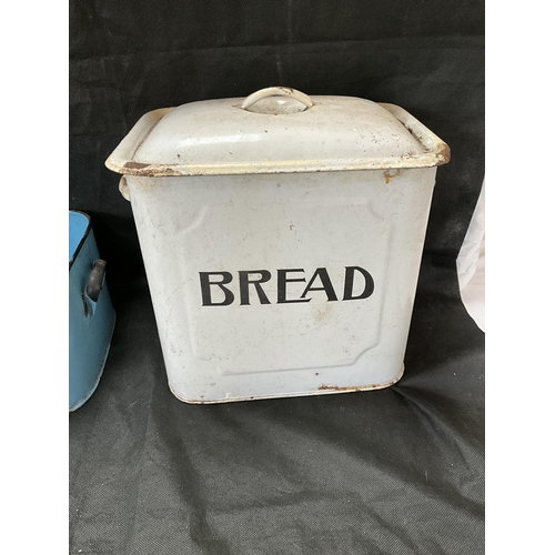 78 - VINTAGE ENAMEL BREAD AND CAKE TINS AND 2 CHAMBER POTS