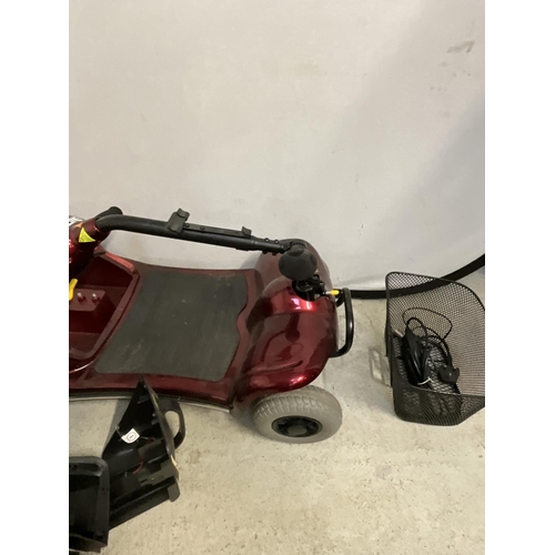 123 - PEARL 4 WHEEL SCOOTER COMPLETE WITH CHARGER AND INSTRUCTIONS TO INCLUDE KEYS - NEEDS NEW BATTERY