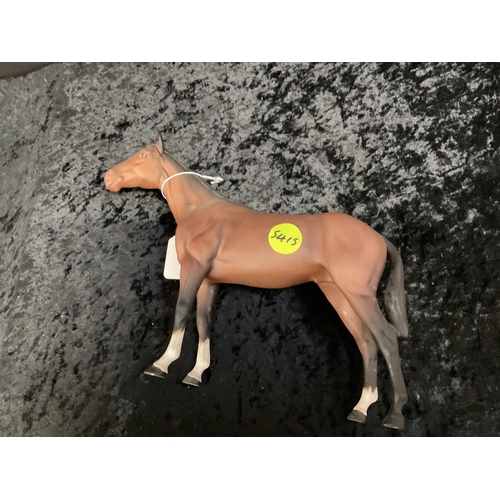 220 - BESWICK HORSE H7.5