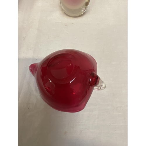 288 - COLLECTION OF RED ART GLASS ITEMS (7)