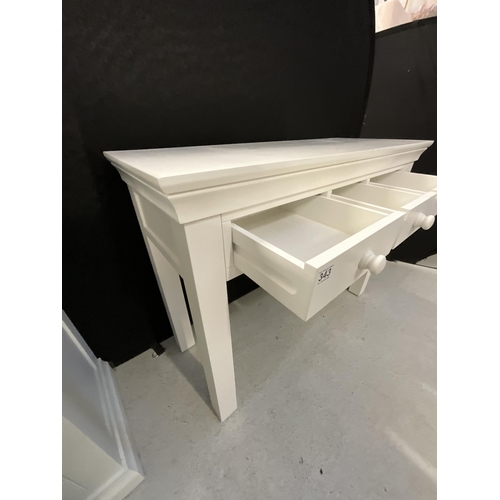 343 - MODERN WHITE CONSOLE TABLE WITH 3 DRAWERS H32