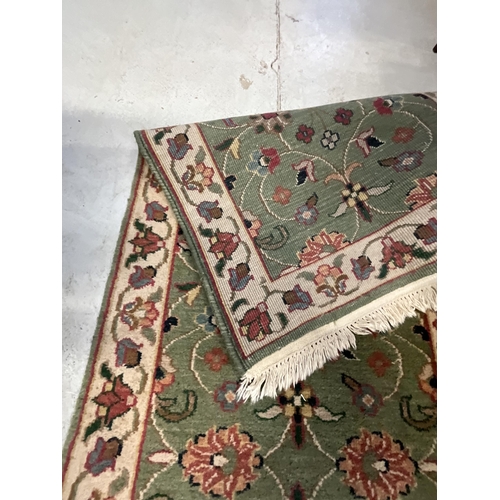 344 - VINTAGE PATTERNED CARPET L100