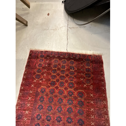 347 - VINTAGE PATTERNED CARPET L46