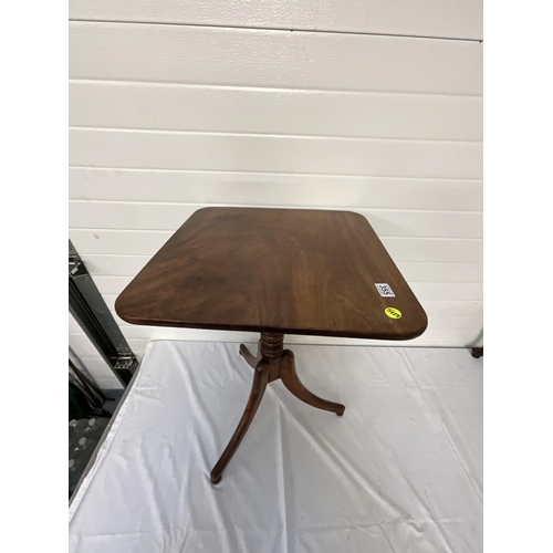 355 - VICTORIAN MAHOGANY TILT TOP TRIPOD PEDESTAL TABLE H40