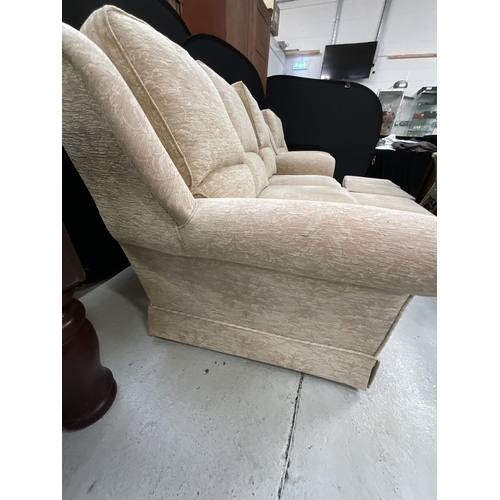 362 - BIEGE PATTERNED 3 SEATER SETTEE MATCHING CHAIR AND 3 MATCHING FOOT STOOLS