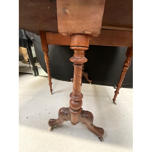 363 - VICTORIAN MAHOGANY SUTHERLAND TABLE H28