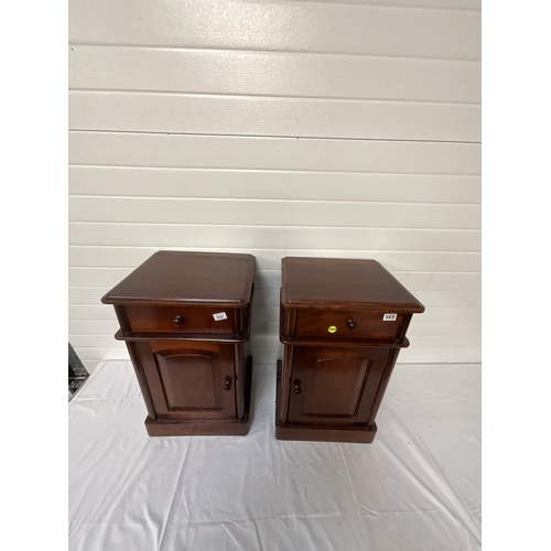 365 - PAIR OF REPRODUCTION MAHOGANY POT CUPBOARDS H28