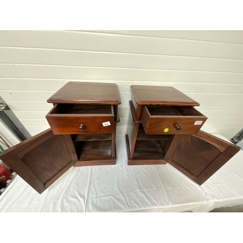 365 - PAIR OF REPRODUCTION MAHOGANY POT CUPBOARDS H28