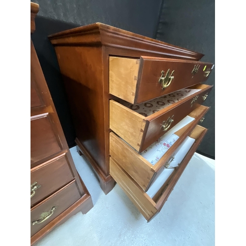 367 - MAHOGANY REPRODUCTION 4 DRAWER BEDROOM CHEST H33