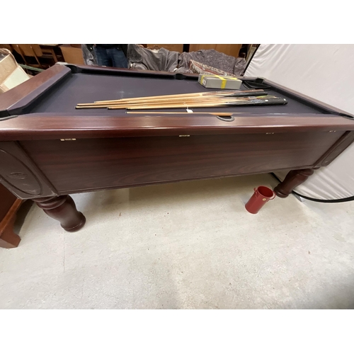 370 - ASCOT POOL TABLE WITH SLATE BED, CUES, BALLS ETC (NO KEYS NOT LOCKED) H32