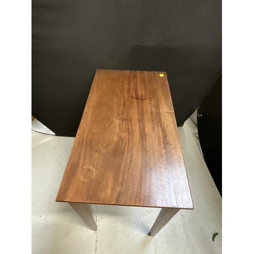 399 - EDWARDIAN MAHOGANY SIDE TABLE H29