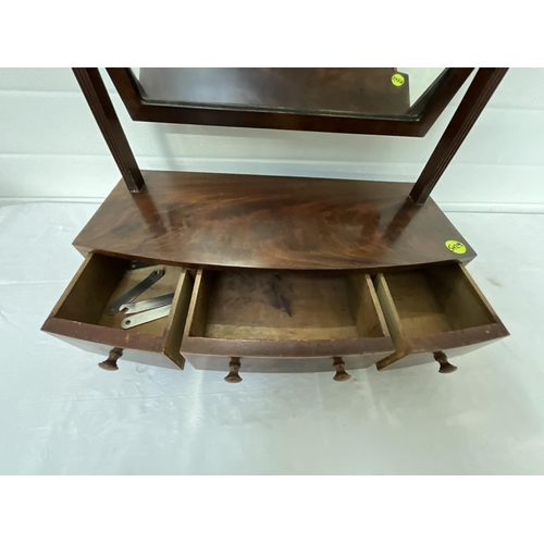 408 - GEORGIAN MAHOGANY SWING MIRROR WITH 3 DRAWERS TO BASE H22