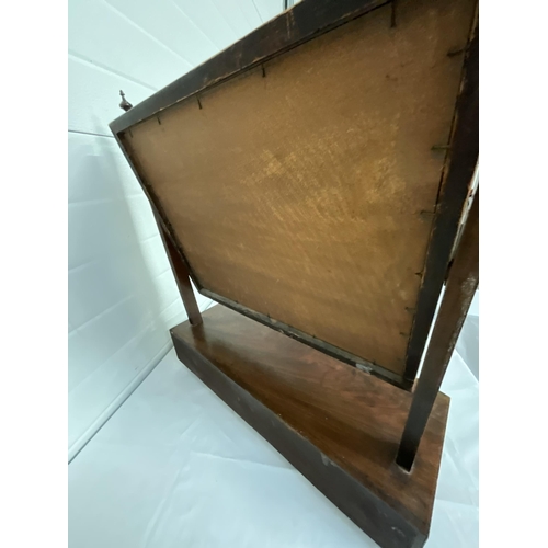 408 - GEORGIAN MAHOGANY SWING MIRROR WITH 3 DRAWERS TO BASE H22