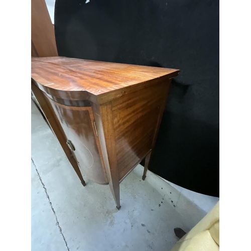 410 - MAHOGANY INLAID BREAKFRONT SIDEBOARD WITH CENTRAL DRAWER FLANKED BY 2 DOORS ON SABRE LEGS H36