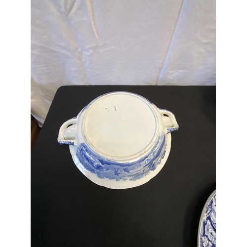 24 - BOX OF BLUE & WHITE VICTORIAN AND LATER CHINA TO INCLUDE SPODE ETC