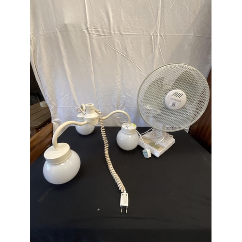 35 - ELECTRIC DESK FAN AND 3 STEM CENTRE LIGHT FITTING