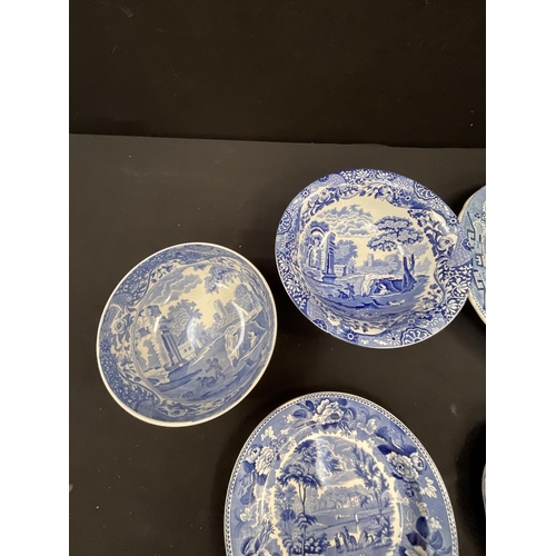 39 - BOX OF VICTORIAN AND LATER BLUE & WHITE CHINA TO INCLUDE SPODE ETC