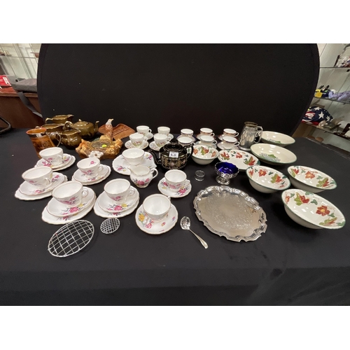 40 - 2 BOXES OF CHINA ETC TO INCLUDE VICTORIAN JACKFIELD TEA POTS