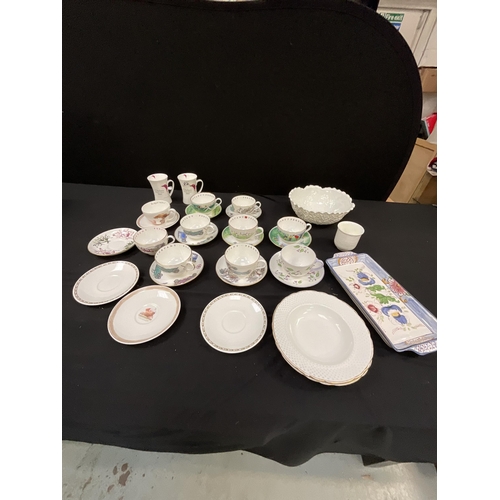 82 - BOX OF CHINA TO INCLUDE ROYAL WORCESTER, COALPORT ETC