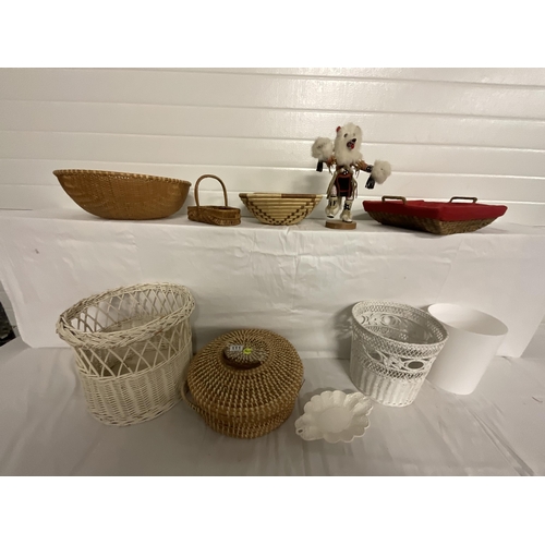 111 - QTY OF BASKETRY ITEMS ETC