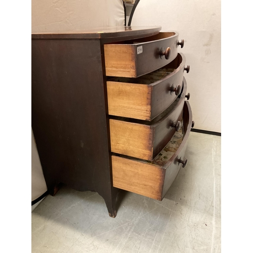 314 - GEORGIAN MAHOGANY 4 DRAWER BOW FRONTED BEDROOM CHEST ON SPLAYED FEET H39