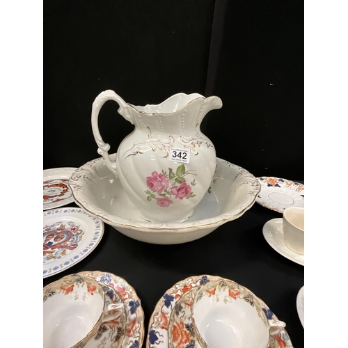 342 - BOX OF CHINA TO INCLUDE VICTORIAN TEA SET, JUG & BOWL ETC