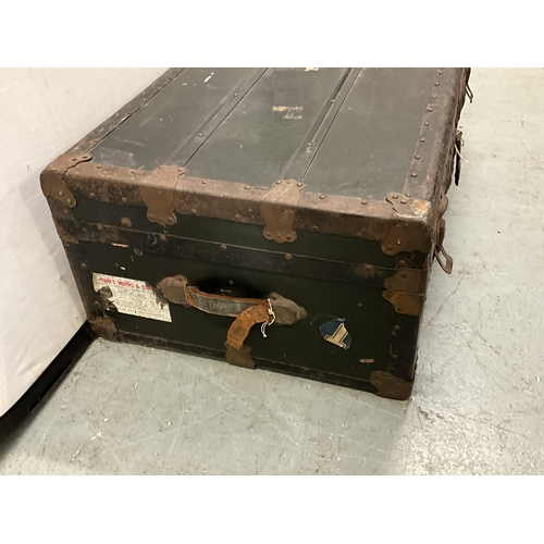 344 - VINTAGE TRAVELLERS CHEST H13