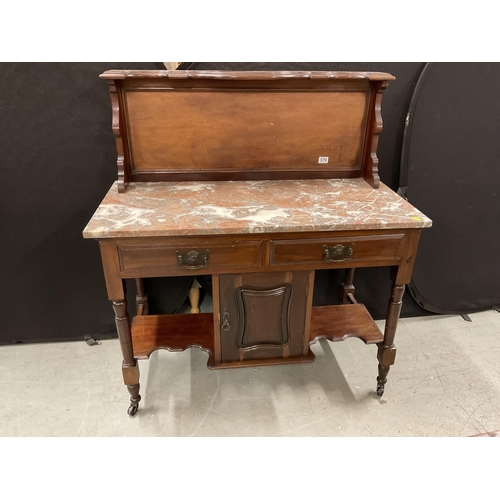 370 - EDWARDIAN MAHOGANY MARBLE TOP WASHSTAND WITH 2 DRAWERS OVER SINGLE DOOR TO BASE H46