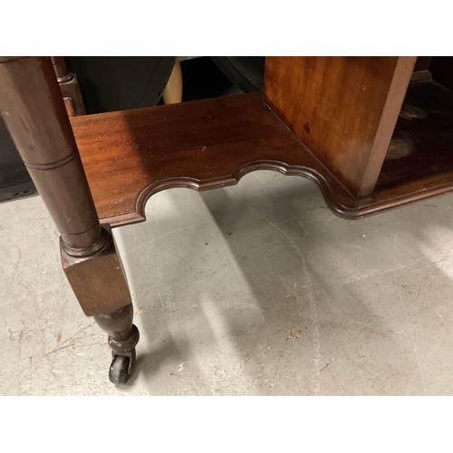 370 - EDWARDIAN MAHOGANY MARBLE TOP WASHSTAND WITH 2 DRAWERS OVER SINGLE DOOR TO BASE H46