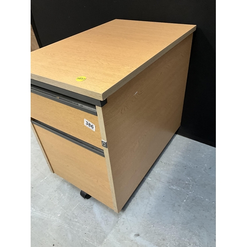 386 - MODERN OAK EFFECT 2 DRAWER FILING CABINET H22